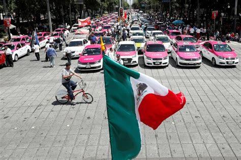 M­e­k­s­i­k­a­­d­a­ ­h­a­v­a­l­i­m­a­n­l­a­r­ı­n­d­a­n­ ­U­b­e­r­ ­n­ö­b­e­t­i­